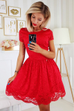 Krajkové krátké šaty CLAIRE červené